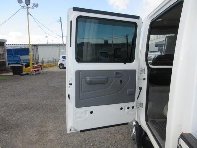 TOYOTA DYNA 2019 Image 31