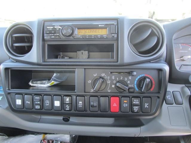 HINO DUTRO 2024 Image 31