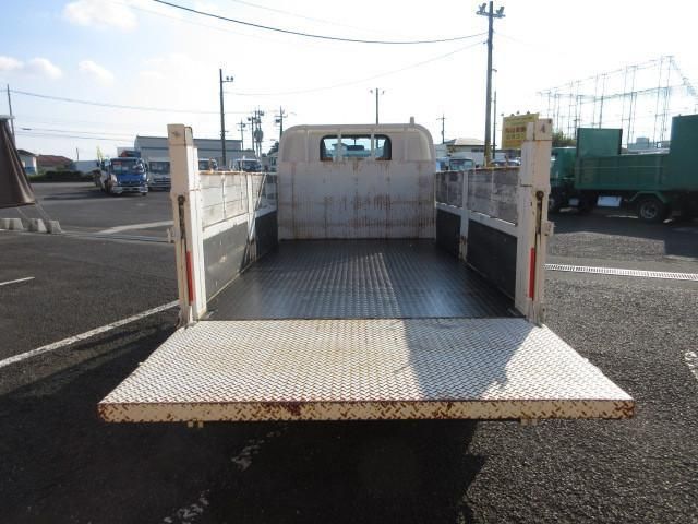 ISUZU ELF 2018 Image 31