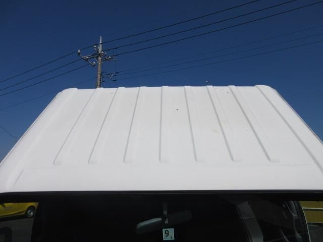 ISUZU ELF 2018 Image 31