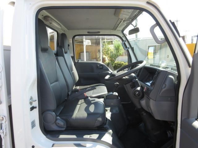 ISUZU ELF 2018 Image 31