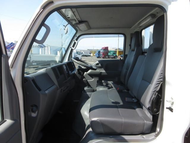 ISUZU ELF 2018 Image 31