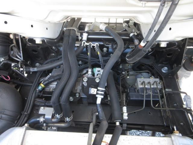 ISUZU ELF 2018 Image 31