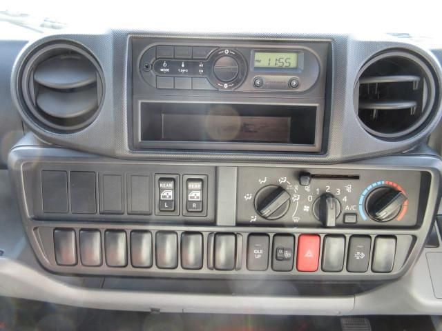 TOYOTA DYNA 2016 Image 31