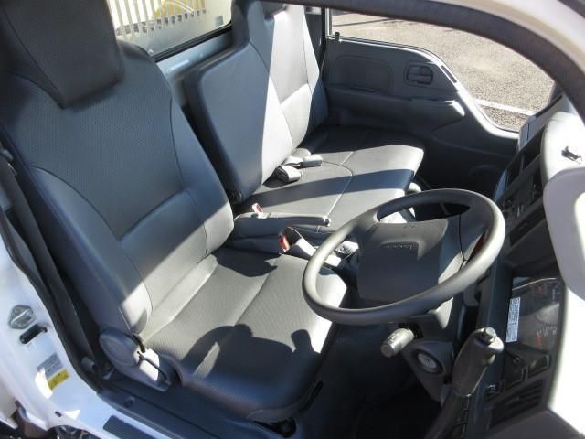 ISUZU ELF 2019 Image 31