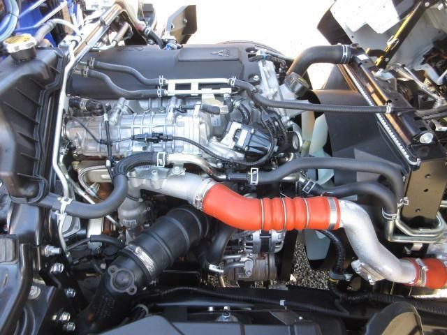 MITSUBISHI CANTER 2024 Image 31