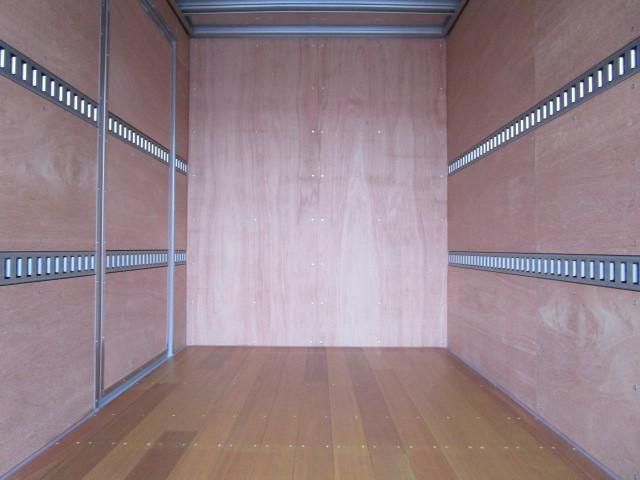 HINO DUTRO 2024 Image 31