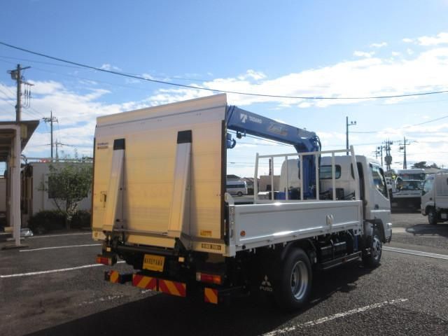 MITSUBISHI CANTER 2024 Image 31