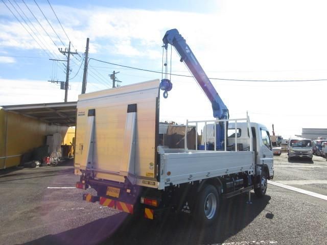 MITSUBISHI CANTER 2024 Image 31