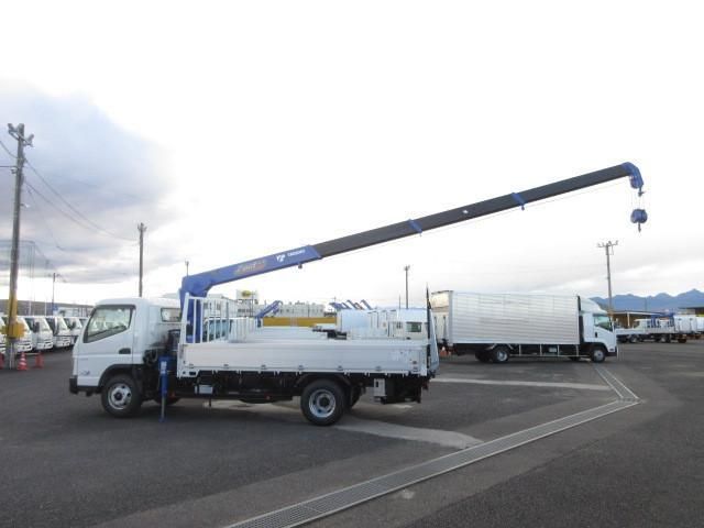 MITSUBISHI CANTER 2024 Image 31