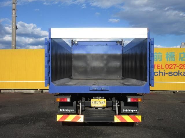 MITSUBISHI CANTER 2017 Image 31