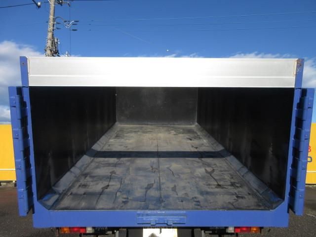 MITSUBISHI CANTER 2017 Image 31