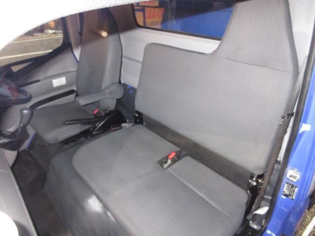 MITSUBISHI CANTER 2017 Image 31