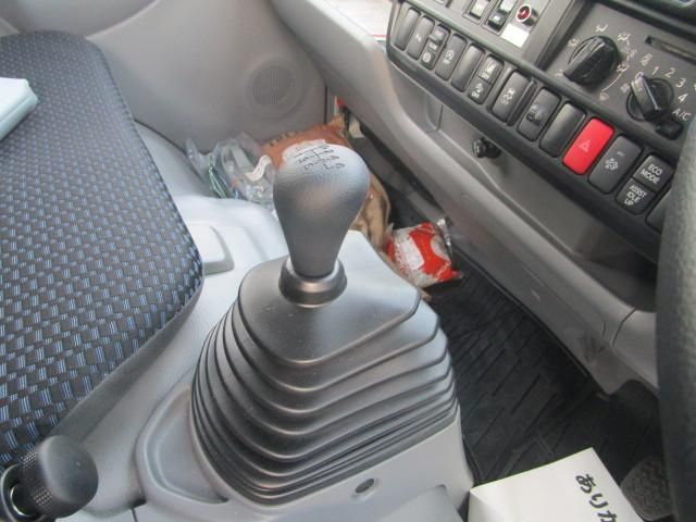 HINO DUTRO 2024 Image 31