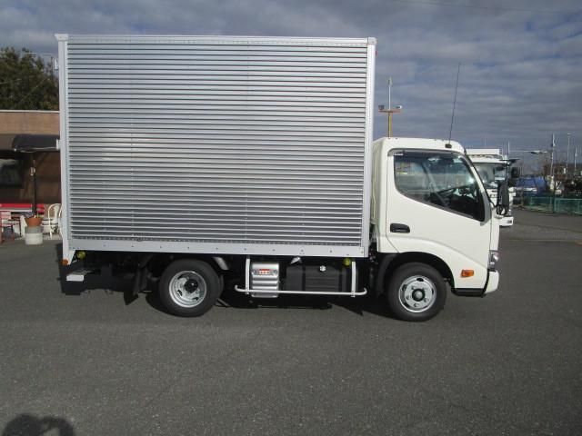 HINO DUTRO 2024 Image 31