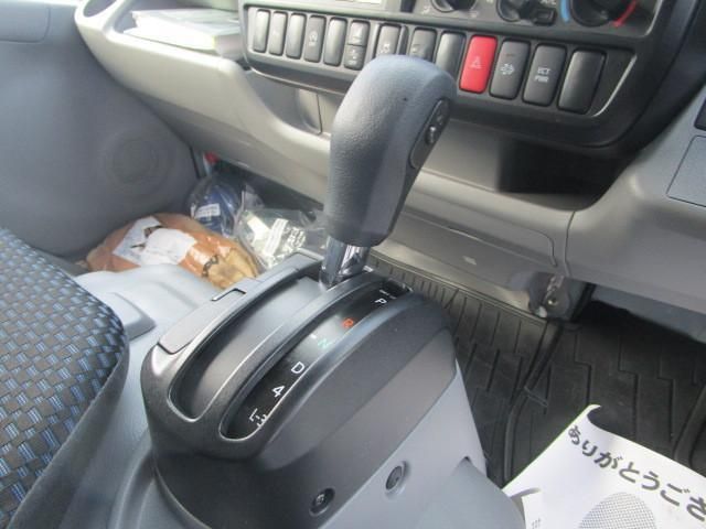 HINO DUTRO 2024 Image 31