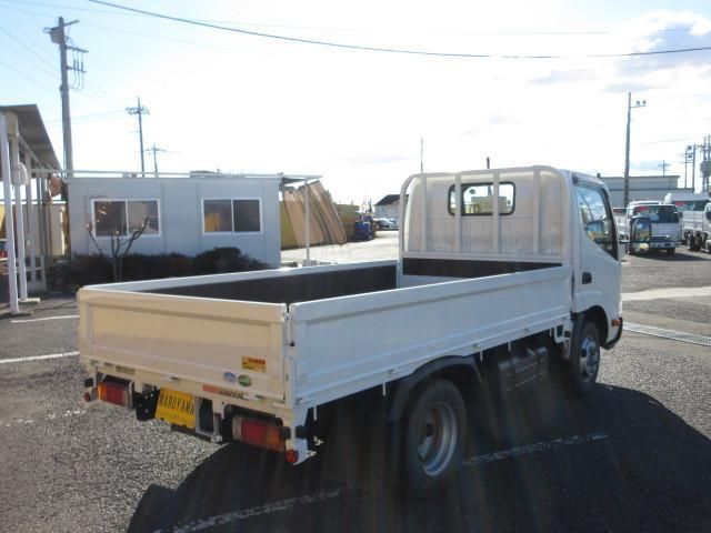 HINO DUTRO 2017 Image 31