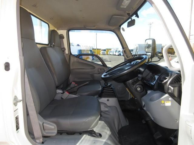 HINO DUTRO 2017 Image 31