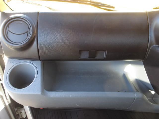 HINO DUTRO 2017 Image 31