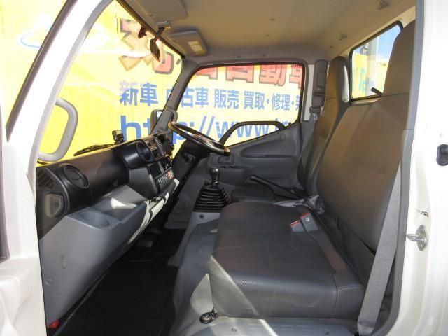 HINO DUTRO 2017 Image 31