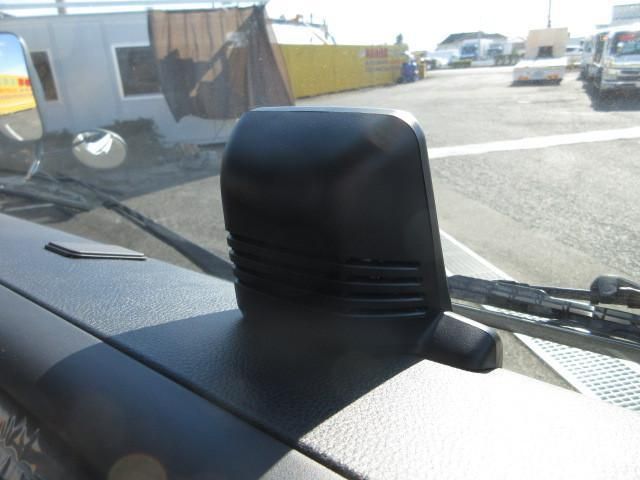 MITSUBISHI CANTER 2024 Image 31