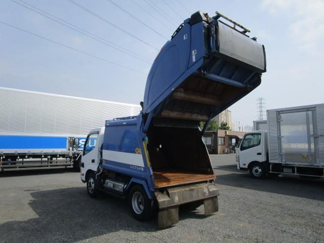 HINO DUTRO 2018 Image 31