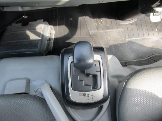 HINO DUTRO 2018 Image 31