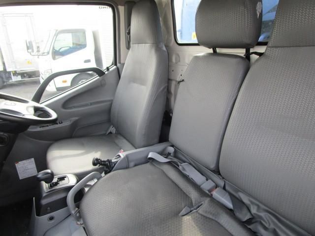 HINO DUTRO 2018 Image 31