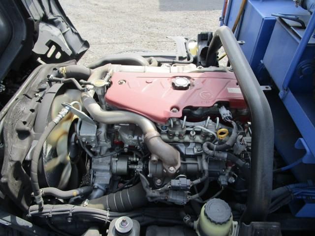 HINO DUTRO 2018 Image 31