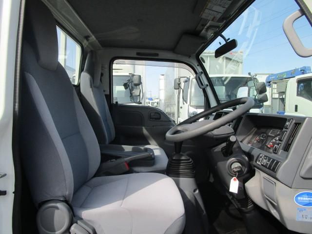 ISUZU ELF 2016 Image 31