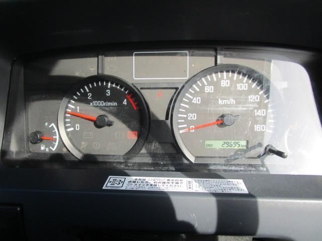 ISUZU ELF 2016 Image 31