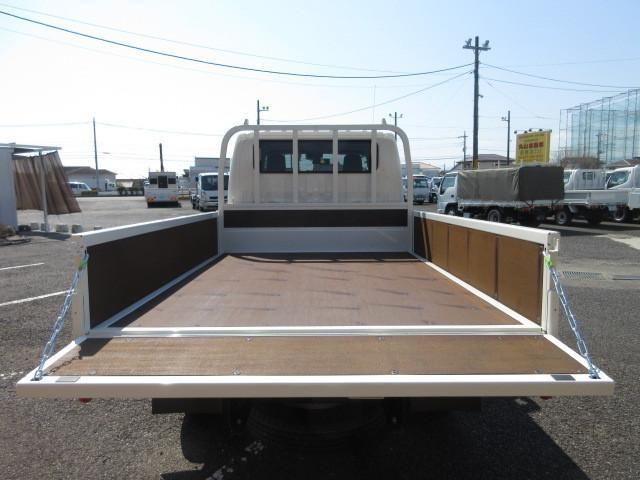 HINO DUTRO 2024 Image 31