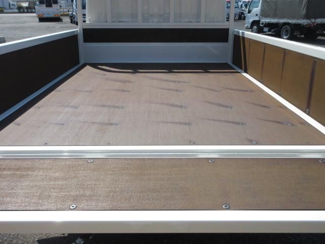 HINO DUTRO 2024 Image 31