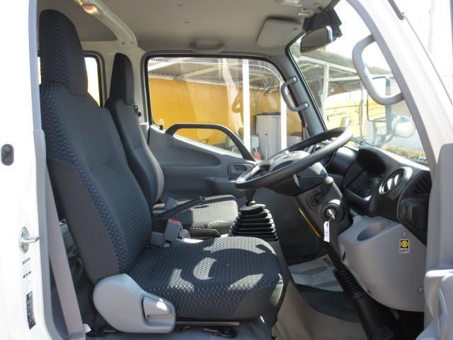 HINO DUTRO 2024 Image 31