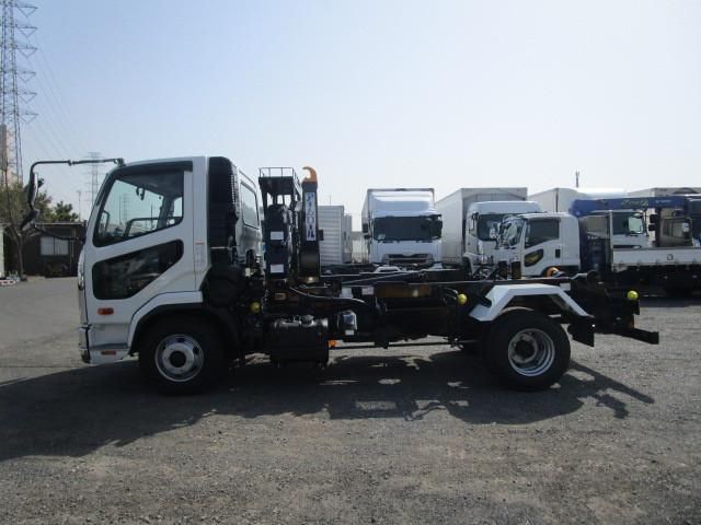 MITSUBISHI FUSOU FIGHTER 2025 Image 31