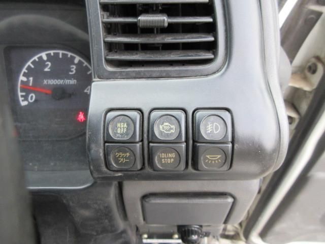 ISUZU ELF 2004 Image 31