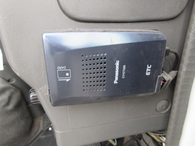 ISUZU ELF 2004 Image 31