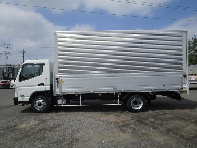 MITSUBISHI CANTER 2025 Image 31