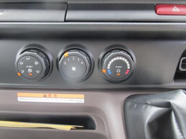 MITSUBISHI CANTER 2025 Image 31