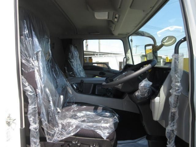 MITSUBISHI FUSOU SUPER GREAT 2024 Image 31