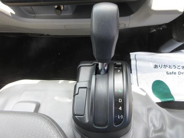 HINO DUTRO 2017 Image 31