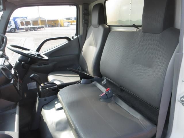 HINO DUTRO 2023 Image 31