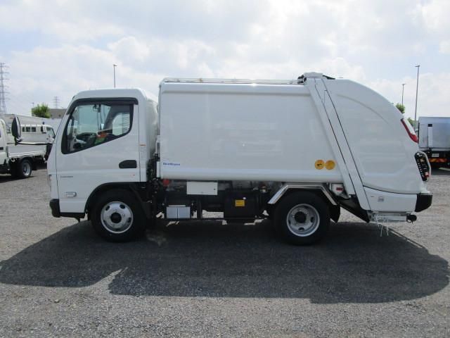 MITSUBISHI CANTER 2024 Image 31
