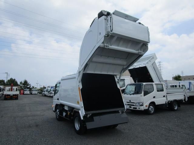MITSUBISHI CANTER 2024 Image 31