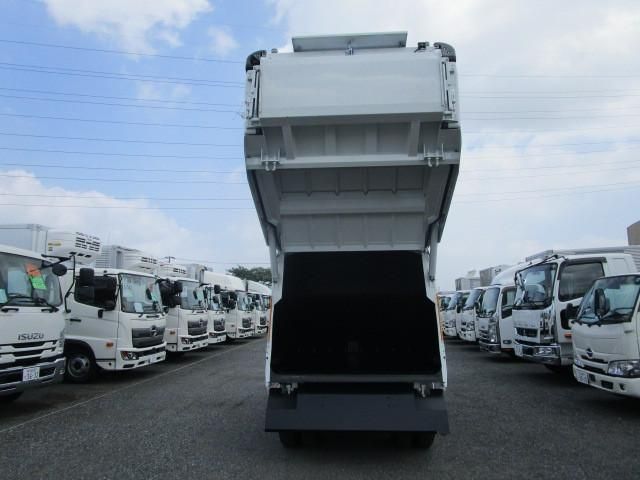 MITSUBISHI CANTER 2024 Image 31