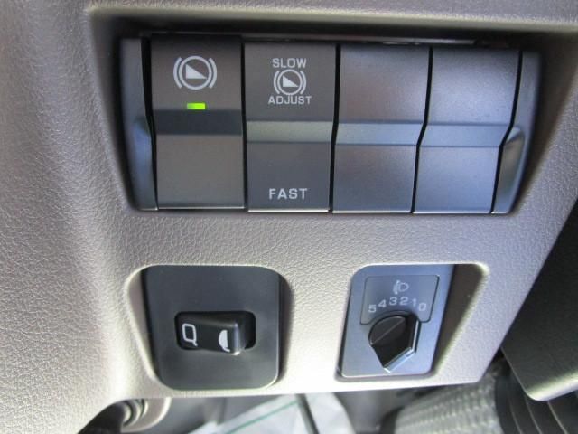 MITSUBISHI CANTER 2024 Image 31