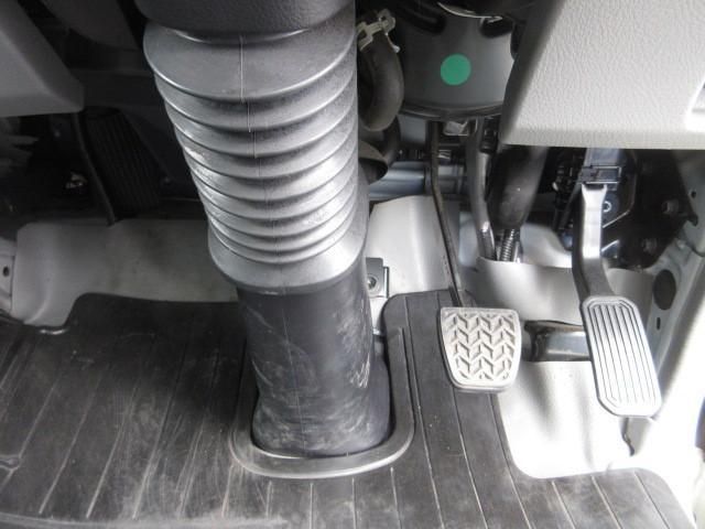 HINO DUTRO 2023 Image 31