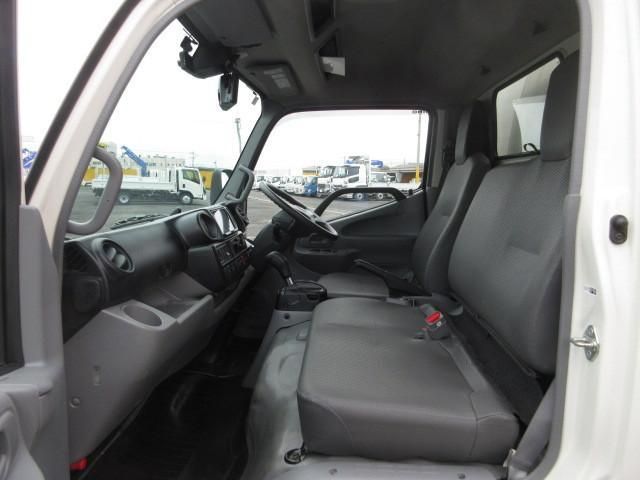 HINO DUTRO 2023 Image 31