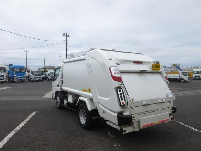 MITSUBISHI CANTER 2023 Image 31