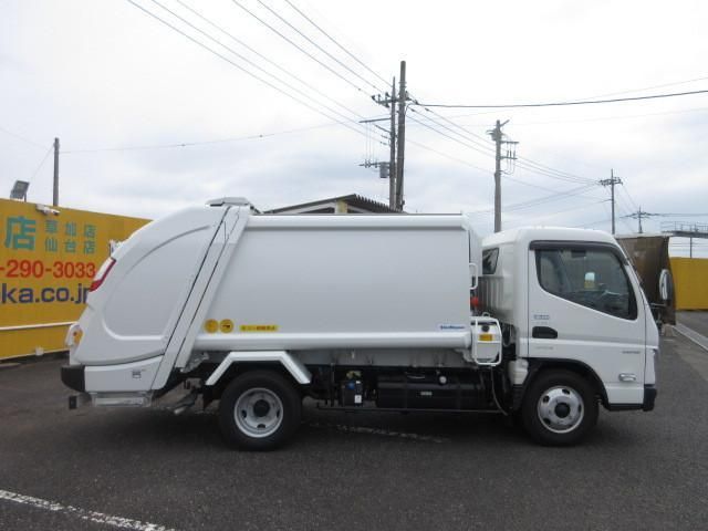 MITSUBISHI CANTER 2023 Image 31